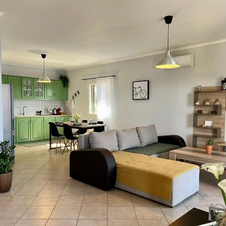 Coralli Pentati 1 "Dimitris Apartments" ภายนอก รูปภาพ